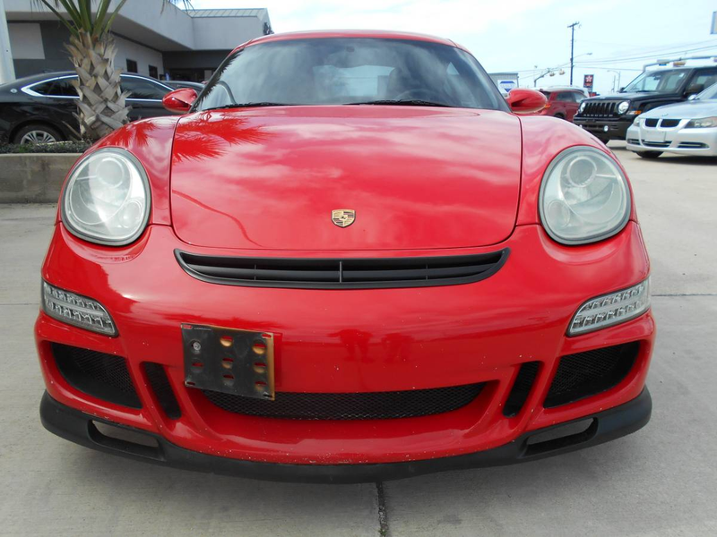 Illustration for article titled At $17,999, Will This 2007 Porsche Cayman Win it by a Nose?